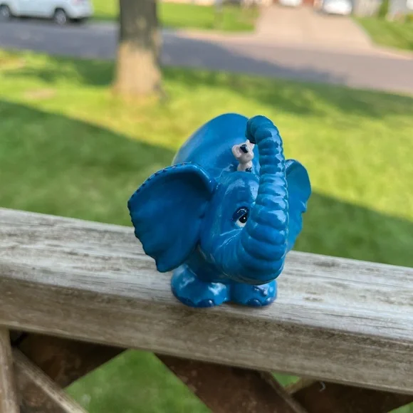 Gothic Cutie Precious Moments Handpainted Repaint “Ella Funt” Elephant - Picture 3 of 5